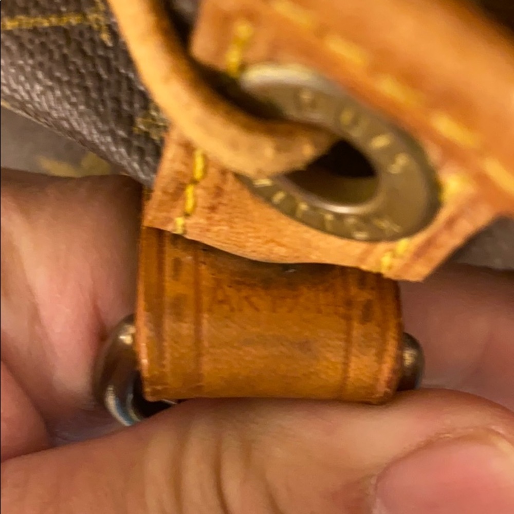 ๐SOLD๐ Louis Vuitton Bucket GM - Picture 5 of 16